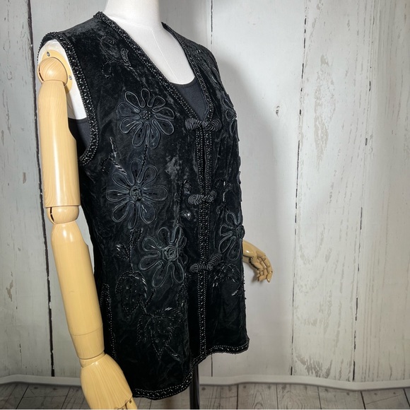 Vintage Rosoft Crushed Black Velvet Embroidered Floral Beaded Vest Size Medium - Picture 10 of 16
